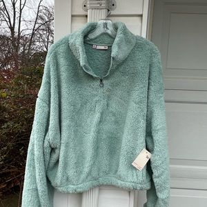 NWT Juniors Plus SO Sherpa Crop Super Soft Long Sleeve 1/4 Zip Jacket